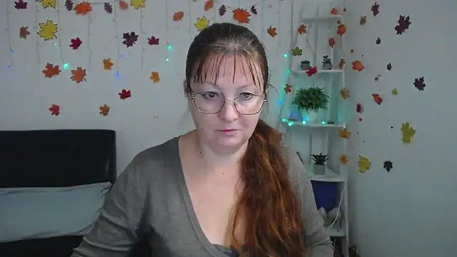 VanessaHotts online show from November 8, 6:07 am