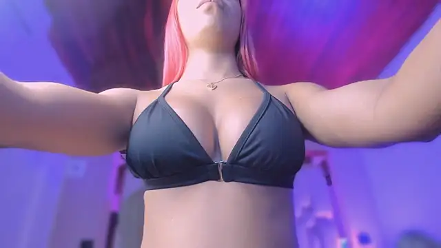 Emmily Savage online show from March 30, 12:16 pm