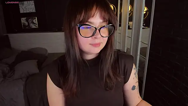 Mayayammy online show from October 15, 2:52 pm