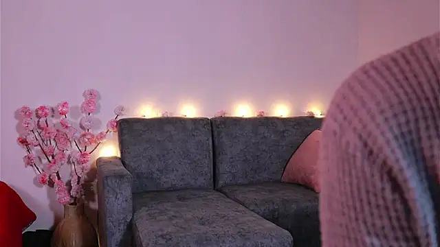 kathieandpovcock1 online show from February 17, 3:44 pm