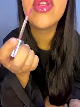 Mayacrayzi online show from September 17, 8:45 am