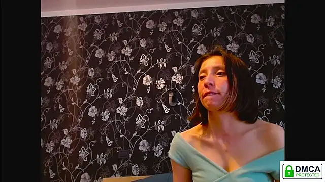 Sophi Cute online show from June 2, 1:34 pm