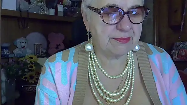 SweetCherry27 online show from October 17, 5:10 am