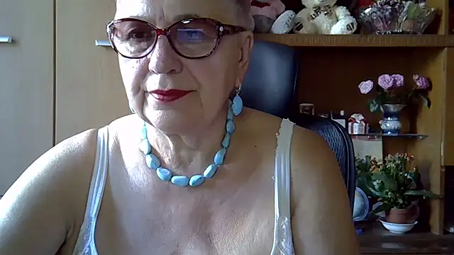 SweetCherry27 online show from September 17, 6:00 am