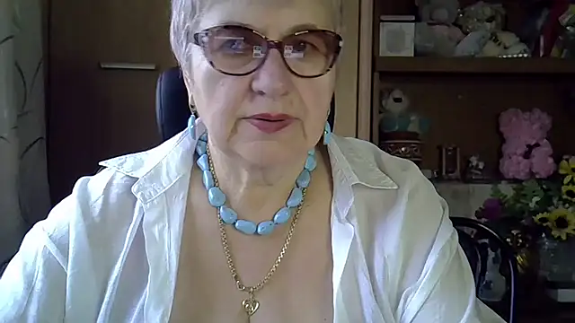 SweetCherry27 online show from November 26, 6:25 am