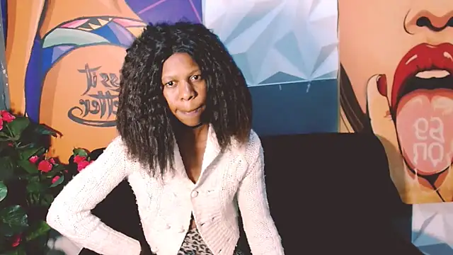 Snapshot of Ebonystormxxx chatting on October 16, 10:18 am Ebonystormxxx online show from October 16, 10:18 am