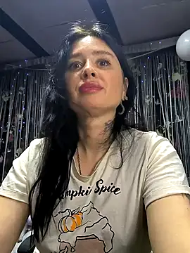 KikiXRed online show from February 17, 2:16 pm