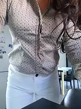 luxxe25 online show from November 26, 8:37 am