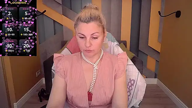 Candy Long online show from July 8, 7:32 am