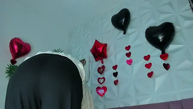 Hellen Sky online show from March 27, 7:03 pm