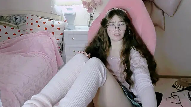 RuthMorse online show from February 24, 6:39 pm