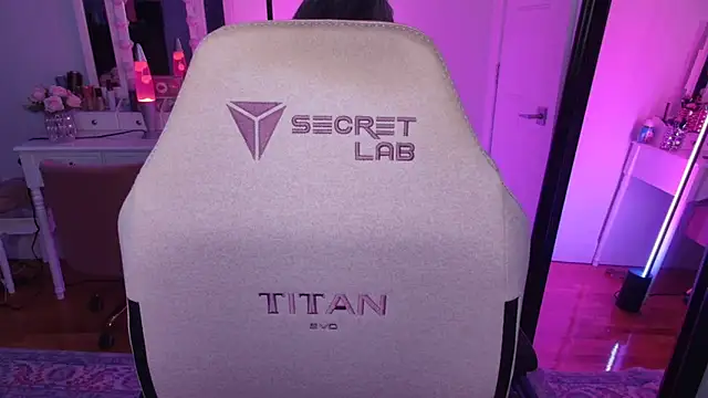 rachelbrooksxx online show from October 25, 8:26 pm