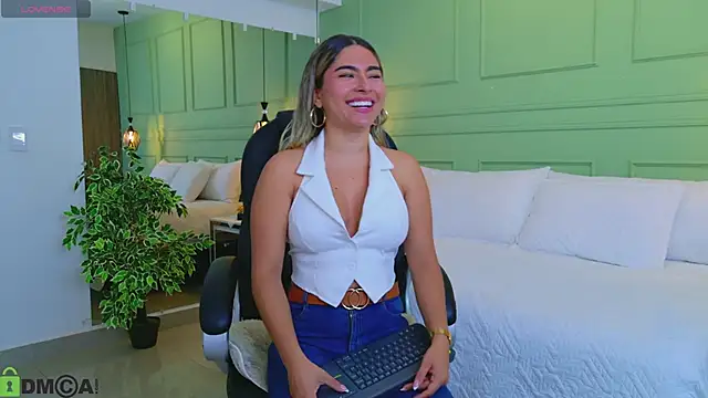 kataliina   online show from April 21, 12:01 pm