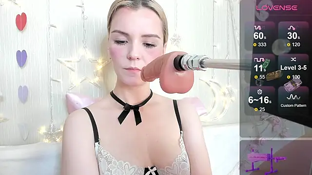 Kaya Devis online show from October 17, 6:27 am