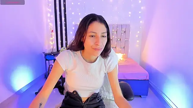 Gorgeous Team online show from April 14, 8:09 pm