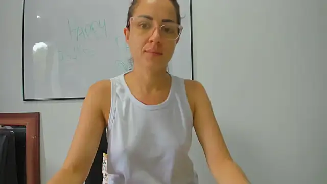 squirttati33 online show from March 26, 12:18 pm