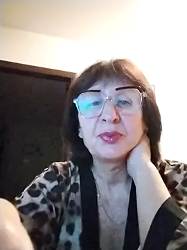 AlbinaXPretty online show from November 18, 4:19 pm