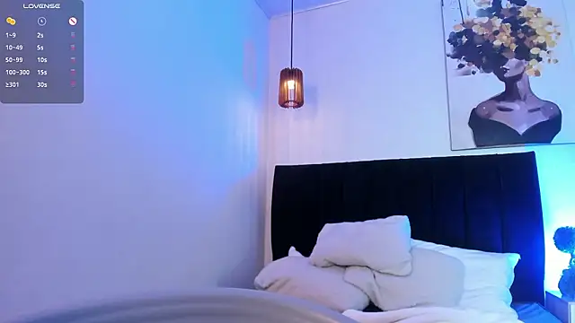 dolly zoe online show from March 14, 8:59 am