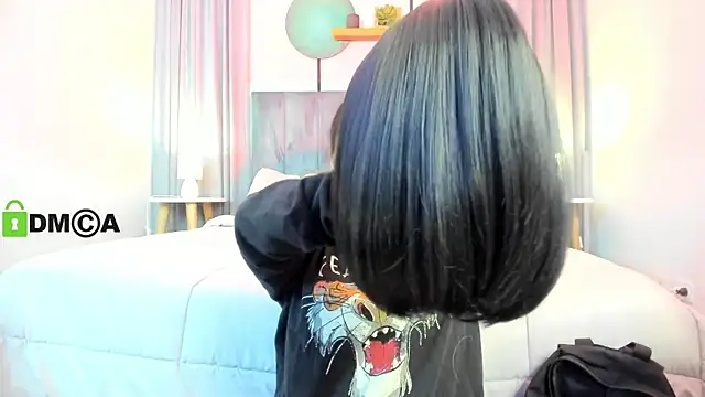 CoralineRicce  online show from September 10, 9:37 pm