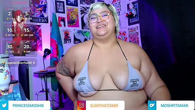 thickasianmami online show from June 25, 2:11 am