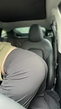 LadyLena1 online show from April 13, 12:23 am