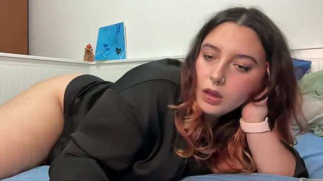 bybabyblue online show from February 5, 6:33 pm