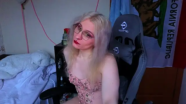 Lori Myaf online show from March 19, 3:16 pm