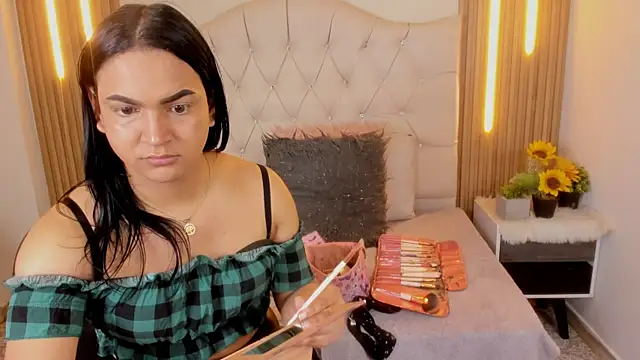 Andrys  online show from October 1, 7:08 pm