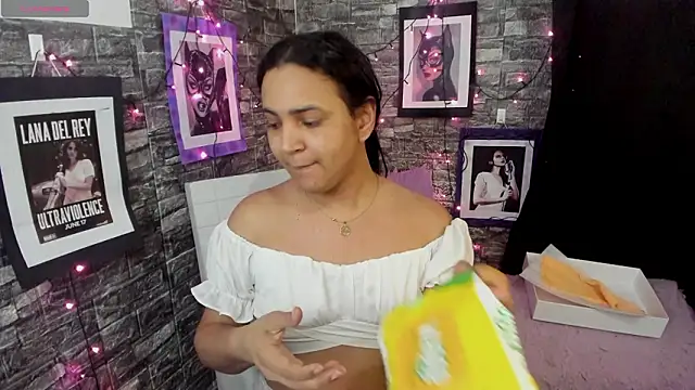 Andrys  online show from March 16, 9:08 pm