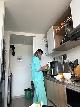 Ameellie online show from February 25, 4:49 pm