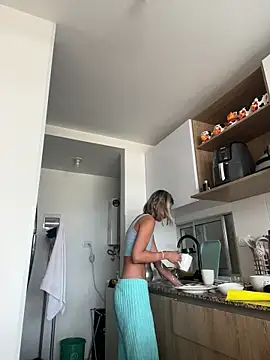 Ameellie online show from November 15, 4:30 pm