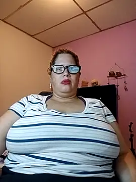 EllisW8 online show from February 11, 11:44 am