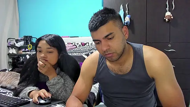 2ScarletandRyan8 online show from March 4, 10:11 am