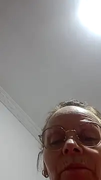 asleycavta online show from April 9, 2:58 am