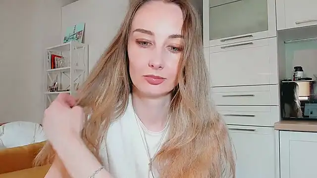 Maiami000 online show from April 14, 2:28 pm