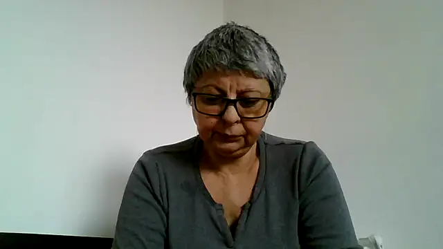 roseblak42 online show from February 8, 11:36 am