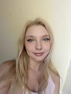 AmmyHot online show from July 20, 5:32 am