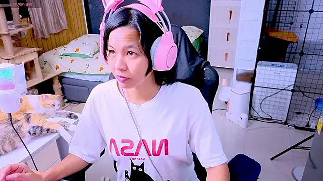 Kana G online show from March 11, 3:47 pm