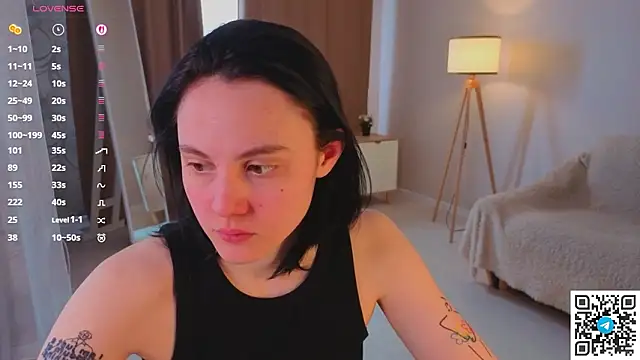 MaryCoopeer online show from March 27, 5:09 am