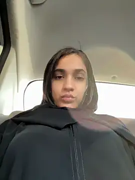 CuteFatima online show from August 7, 2:35 pm