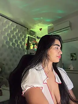 ZarahEvans online show from May 26, 8:08 pm