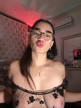 ZarahEvans online show from December 1, 8:22 pm