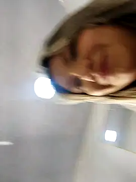 valeriahunter1 online show from February 18, 10:42 pm