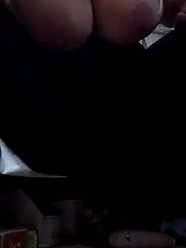 sweetkitty111 online show from January 12, 10:59 pm