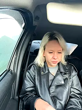 LikaCat online show from September 18, 1:26 am