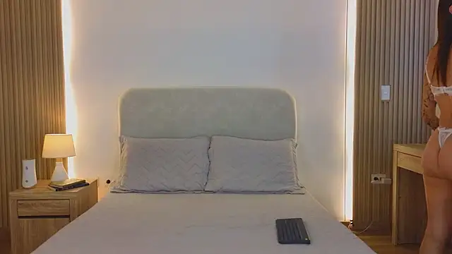 KristennBlue online show from March 16, 1:37 pm