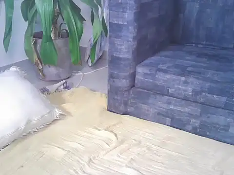 petiteebony 81 online show from March 25, 9:28 pm