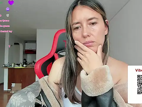 zoe jeane beker online show from June 2, 7:26 pm