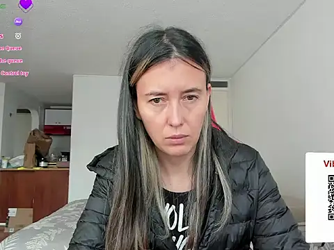 zoe jeane beker online show from June 5, 8:48 pm