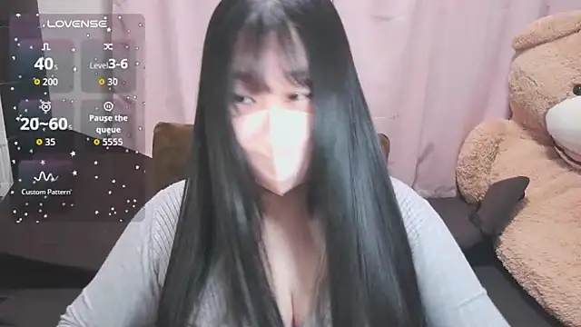 yuinyan3150 online show from March 16, 8:46 pm